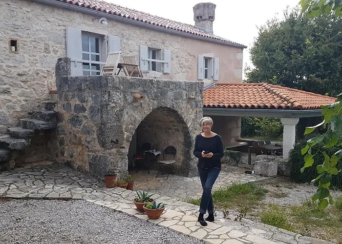 Apartmán Lovrini Dvori Brusici fotorgafie