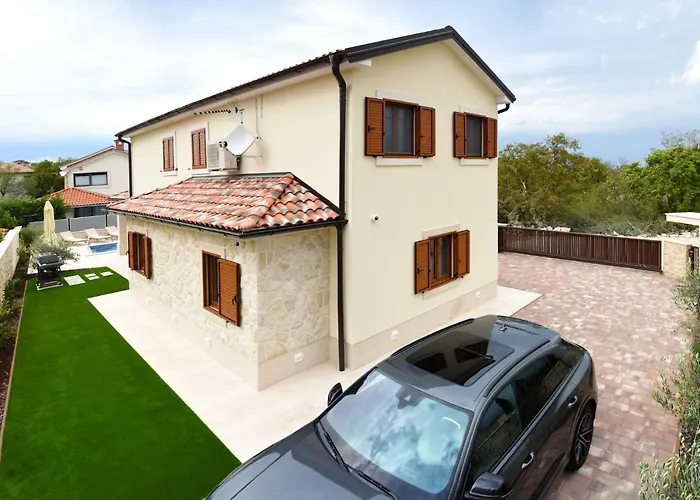 Villa Julija Rasopasno photo