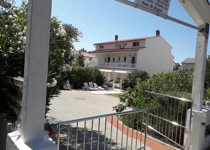 Apartment Daisy- Excellent Location Close To Rab Palit foto