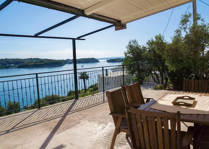 Apartments Hari Supetarska Draga photo