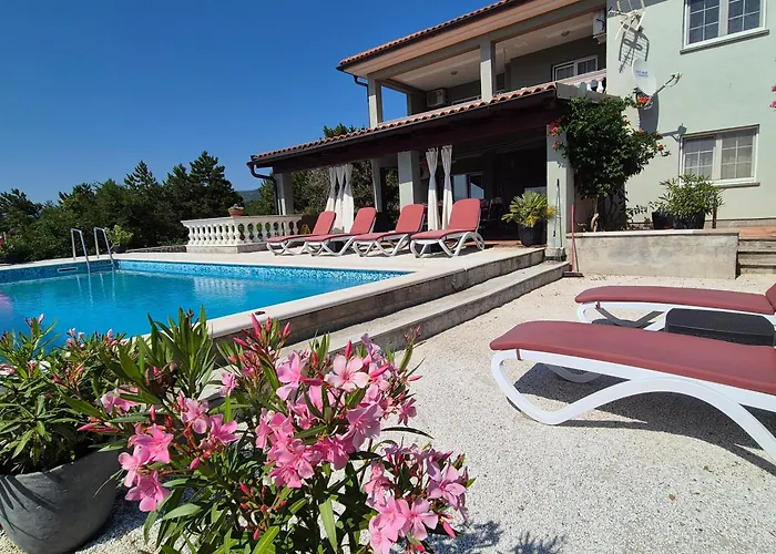 Apartman Srdoc Za 8 Osoba S Privatnim Bazenom Šmrika foto