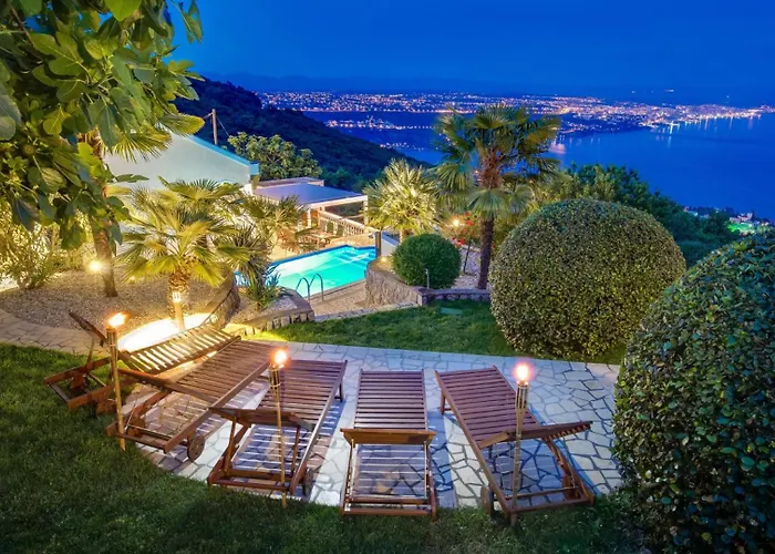 Vila Iris - Opatija By Villas Guide Breza photo