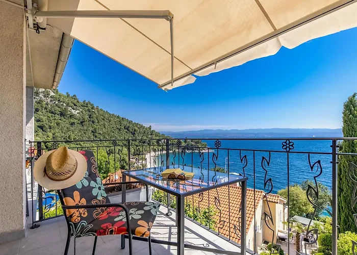 Beachside Villa Mia Apartments Medveja képek